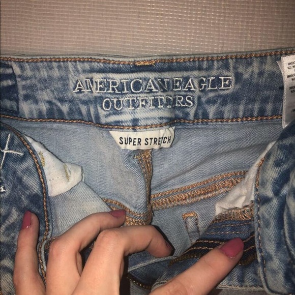 SHORTS - Picture 3 of 5